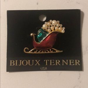 Bijoux Terner Christmas pin